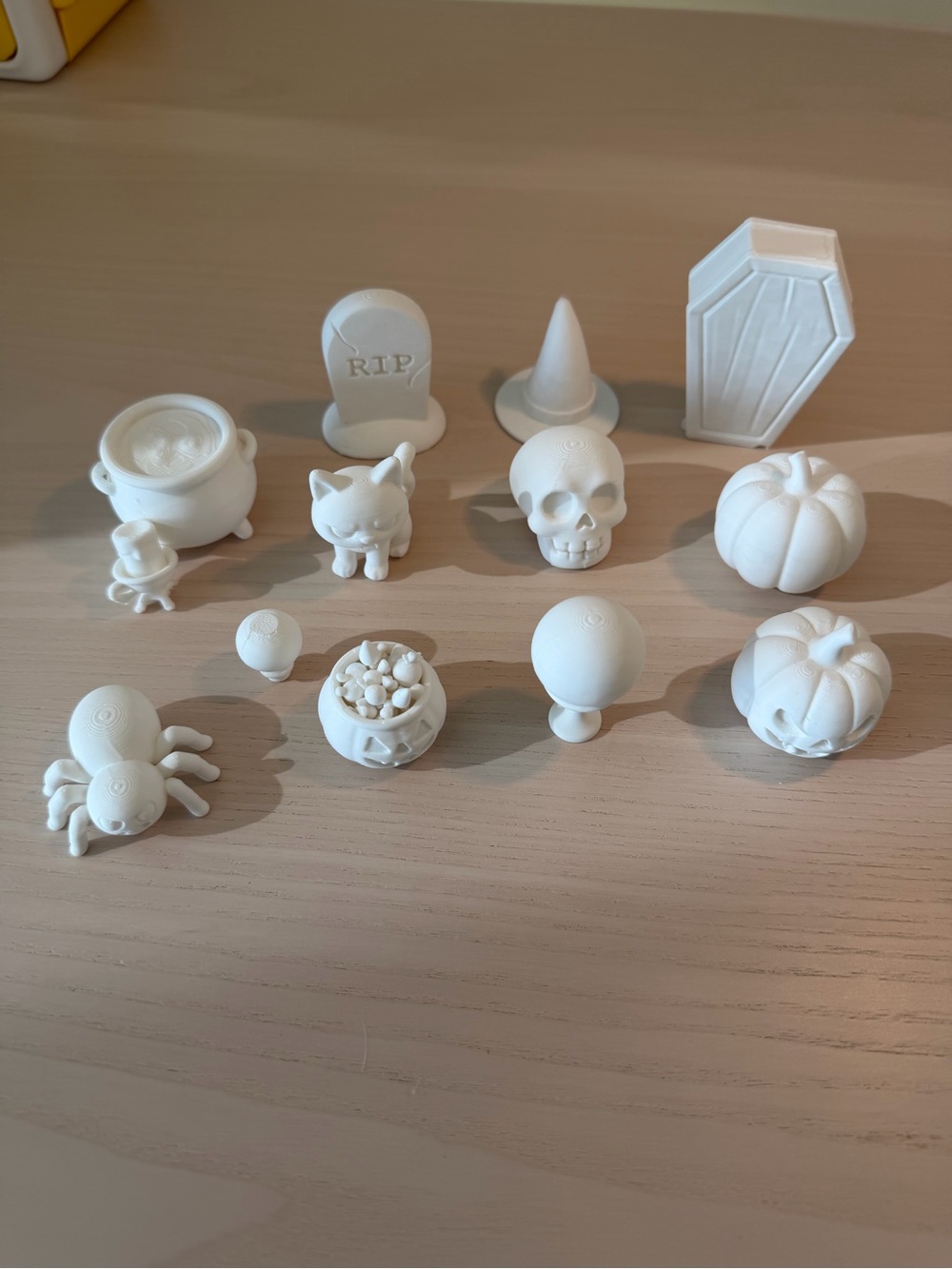 White Halloween Mini Decor Set - 12-Piece Festive Figurines 3D printed